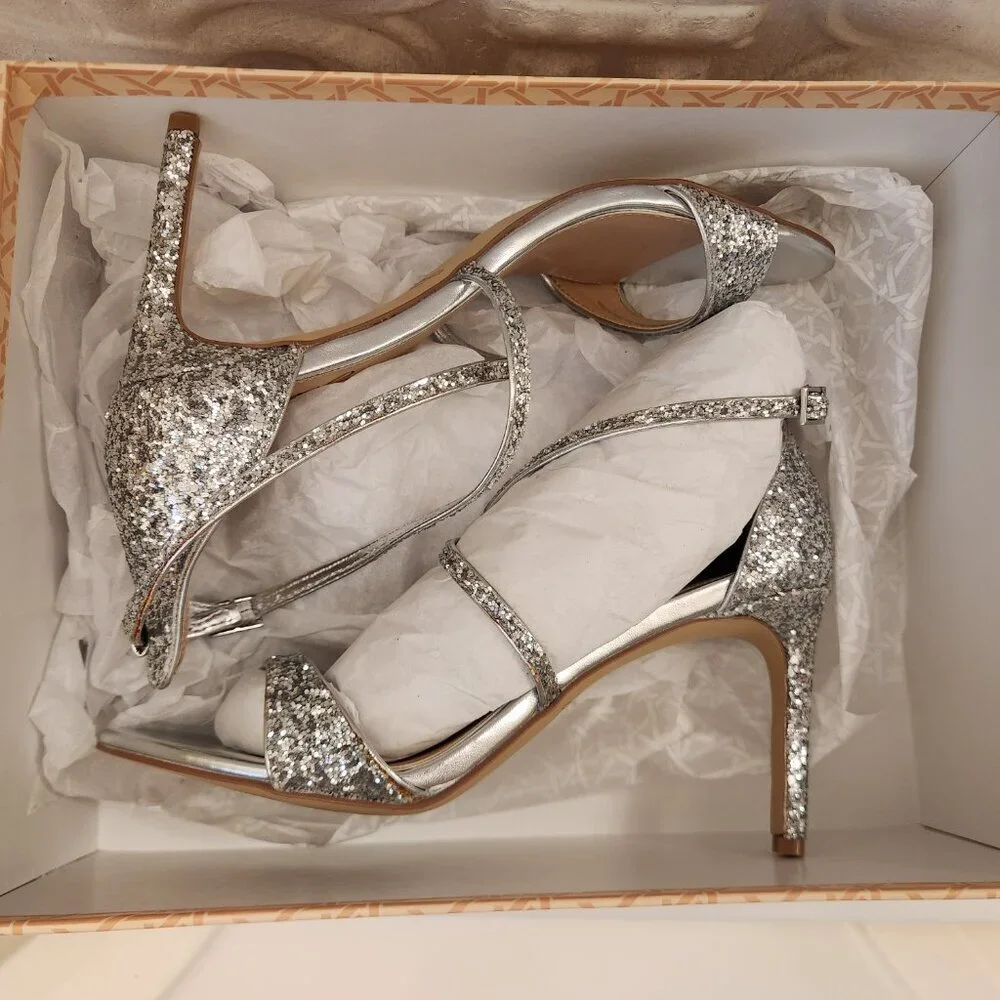 Jewel Badgley Mischka Dimitra Heeled Sandals Silver Glitter. Size Various. NIB